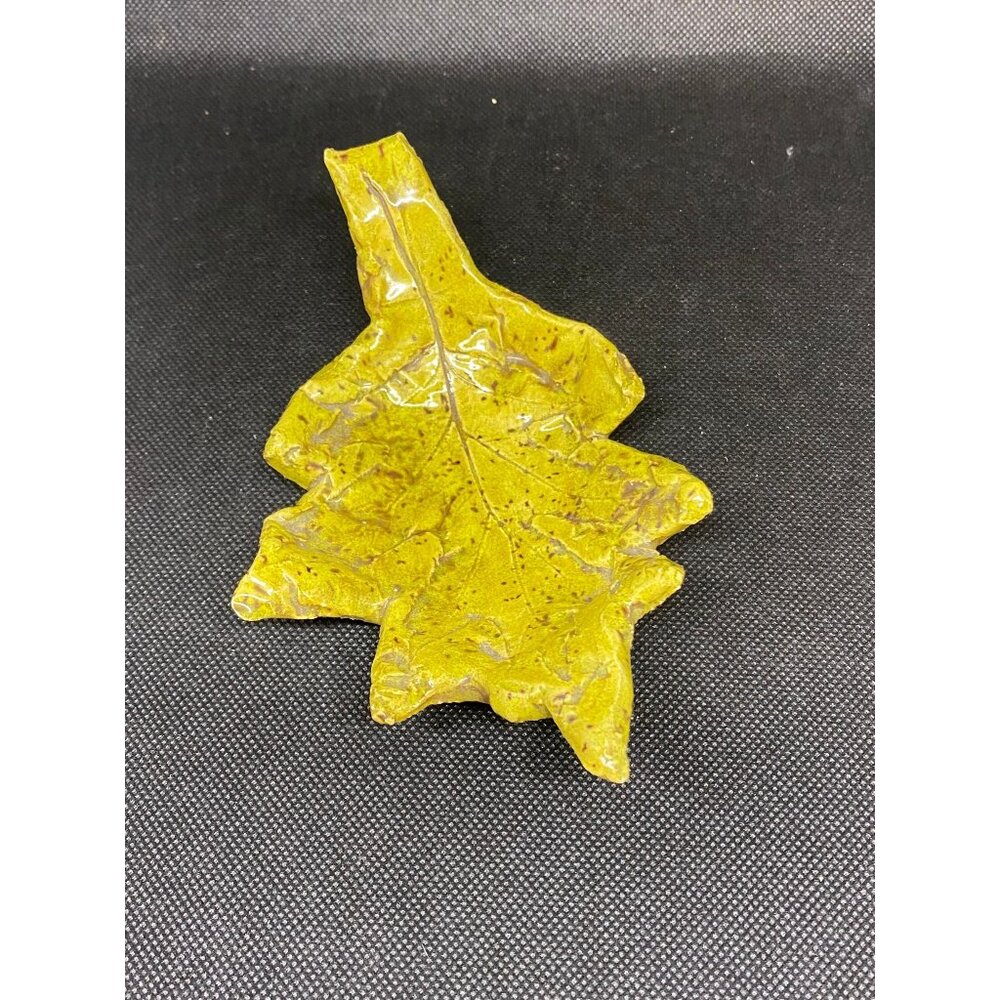 Yellow Splattered Leaf Tray